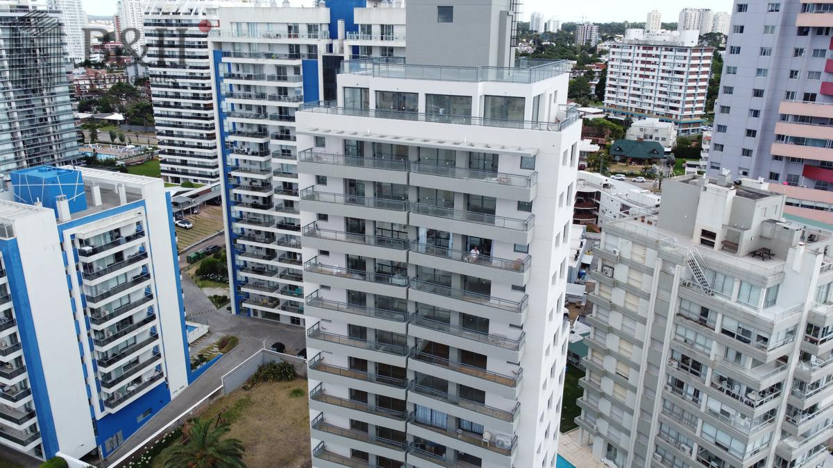 Apartamento ID.6651 - Venta · 2 dormitorios con vista ! Punta del Este