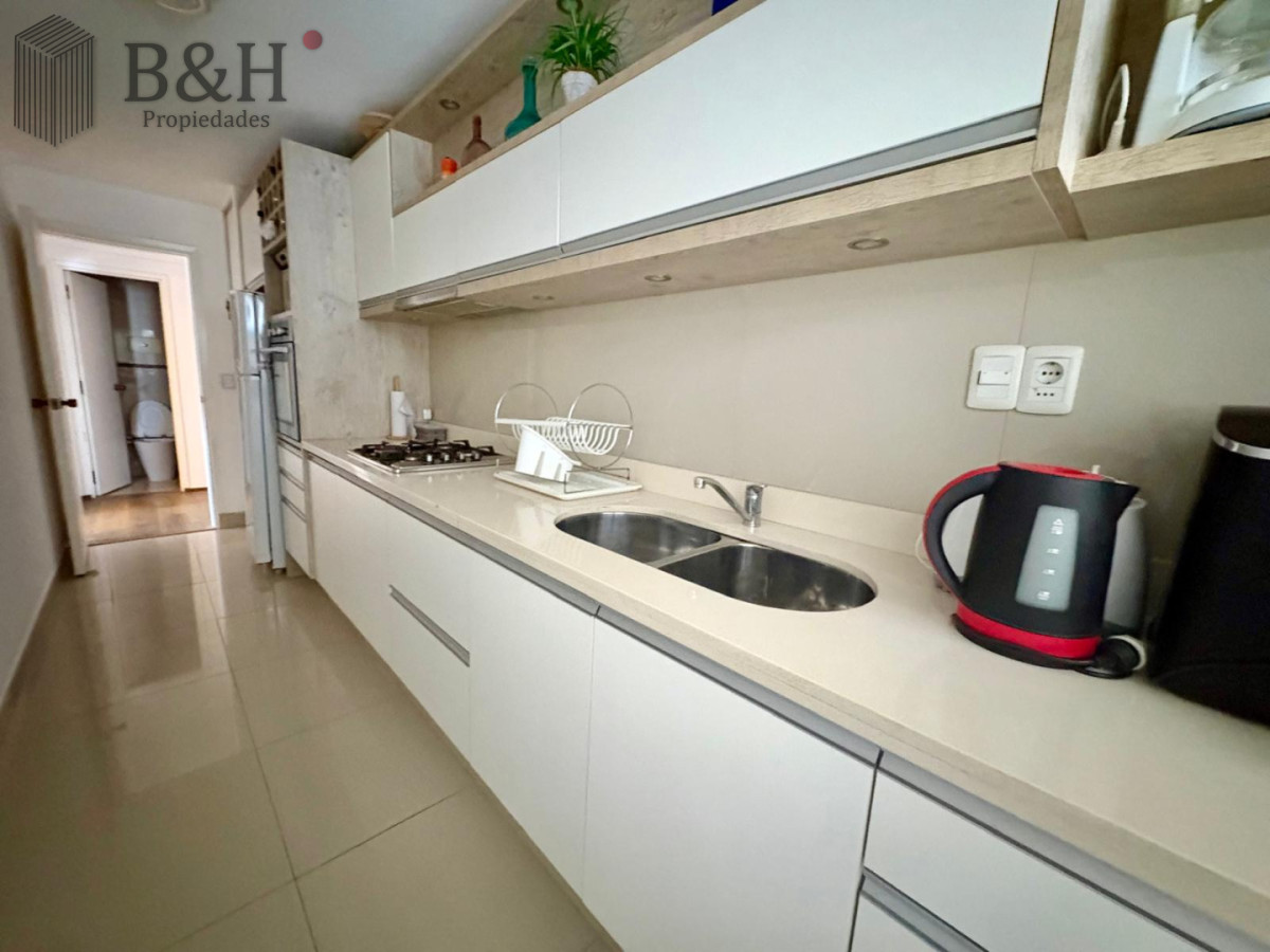 Apartamento ID.6738 - Apartamento en primera línea de Playa Mansa - Edificio Ilha Bella