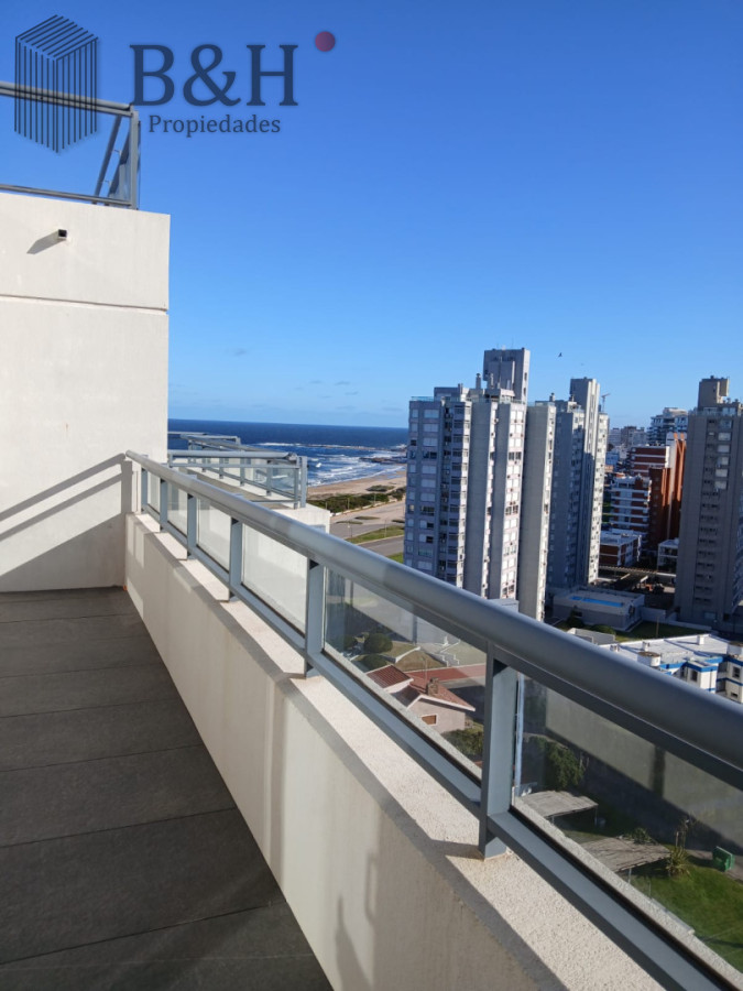 Apartamento ID.6878 - Penthouse de 2 dorm. en Torre Gauguin en Siglo Sol II