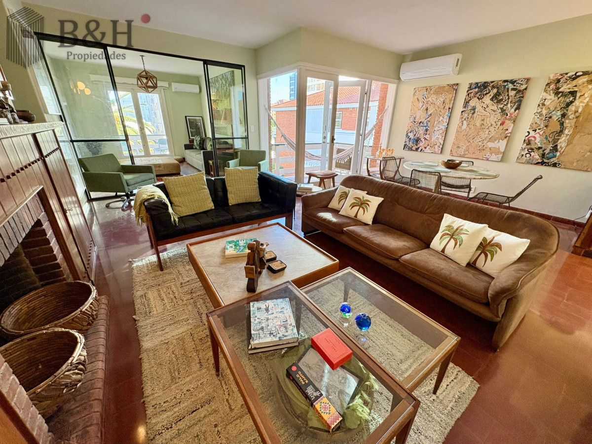 Apartamento ID.6643 - ALQUILER ANUAL 3 DORM - Departamento único a pasos del Puerto