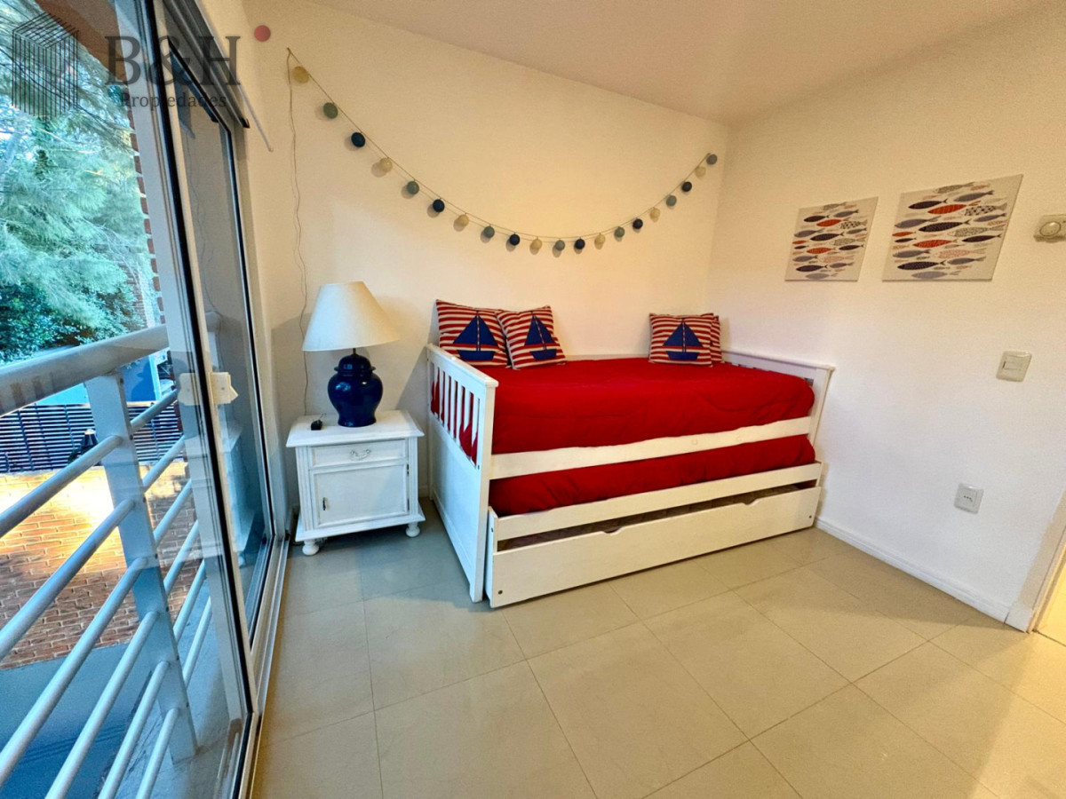 Apartamento ID.6883 - Apartamento de 2 dormitorios en Edificio Fairmont - Punta del Este