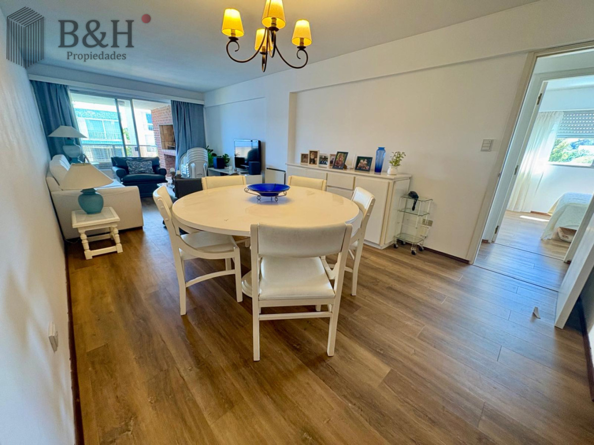 Apartamento ID.6738 - Apartamento en primera línea de Playa Mansa - Edificio Ilha Bella