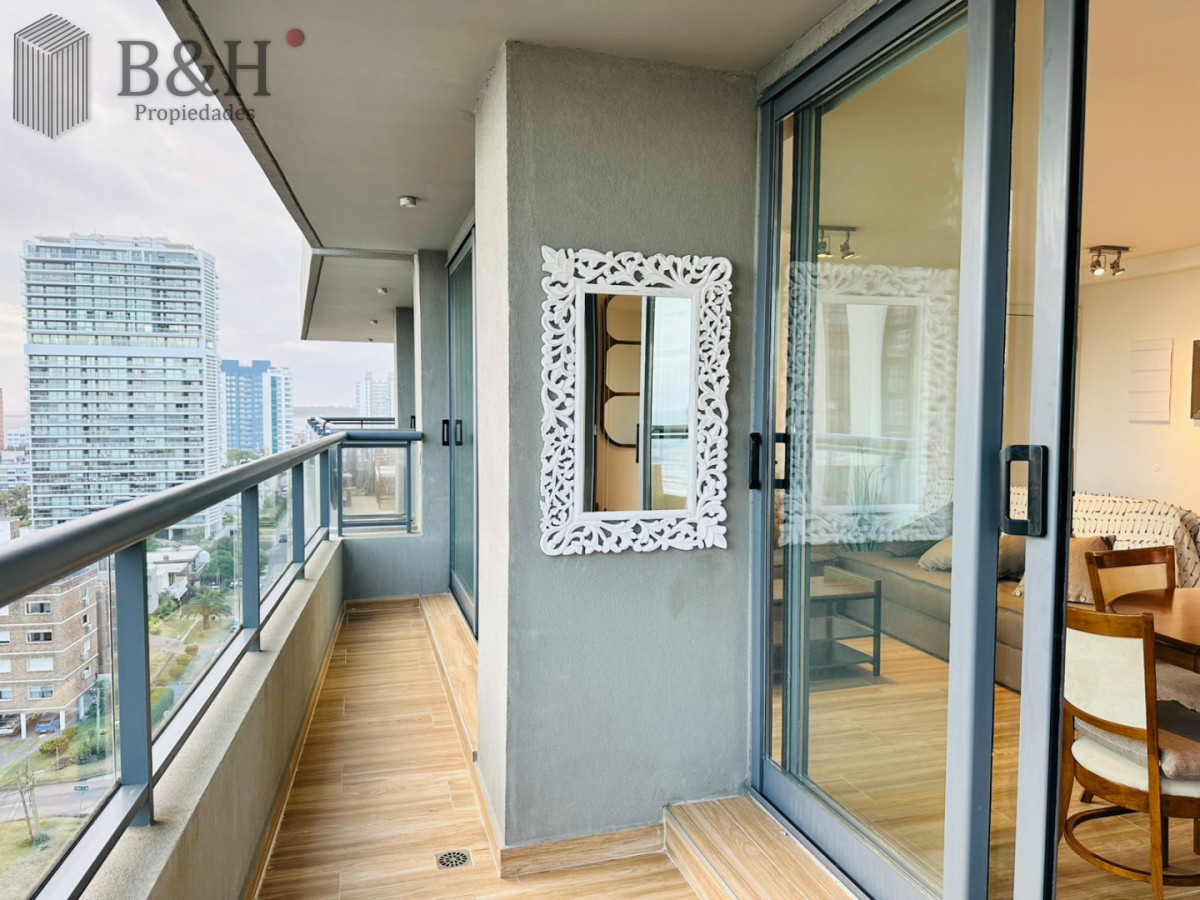 Apartamento ID.6651 - Venta · 2 dormitorios con vista ! Punta del Este