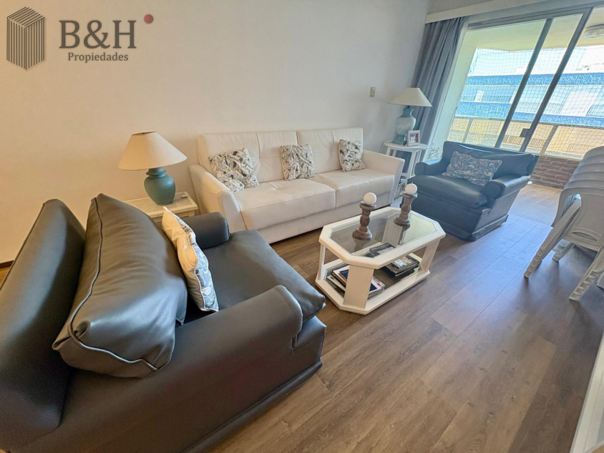 Apartamento ID.6738 - Apartamento en primera línea de Playa Mansa - Edificio Ilha Bella