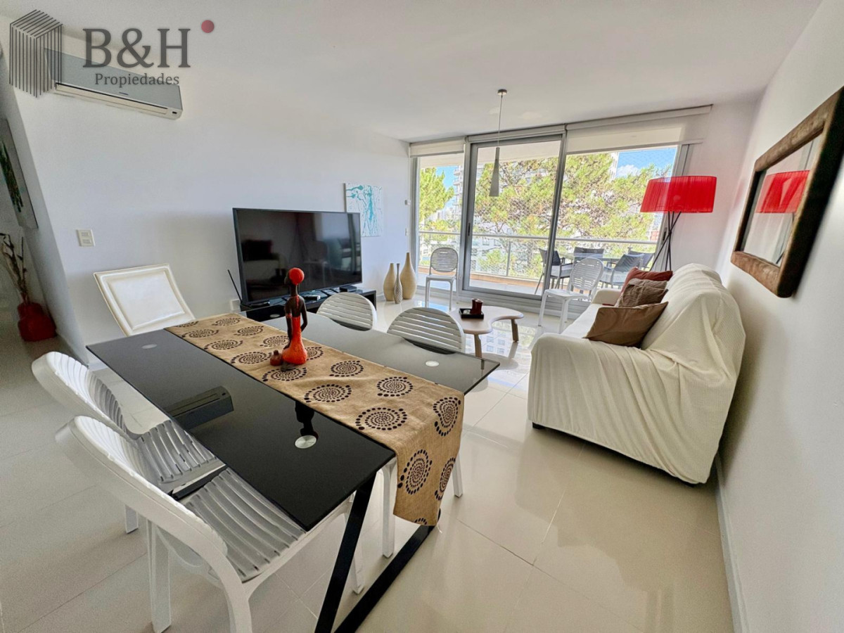 Apartamento ID.6740 - Alquiler Anual - Edificio Be Punta - 2 dorm