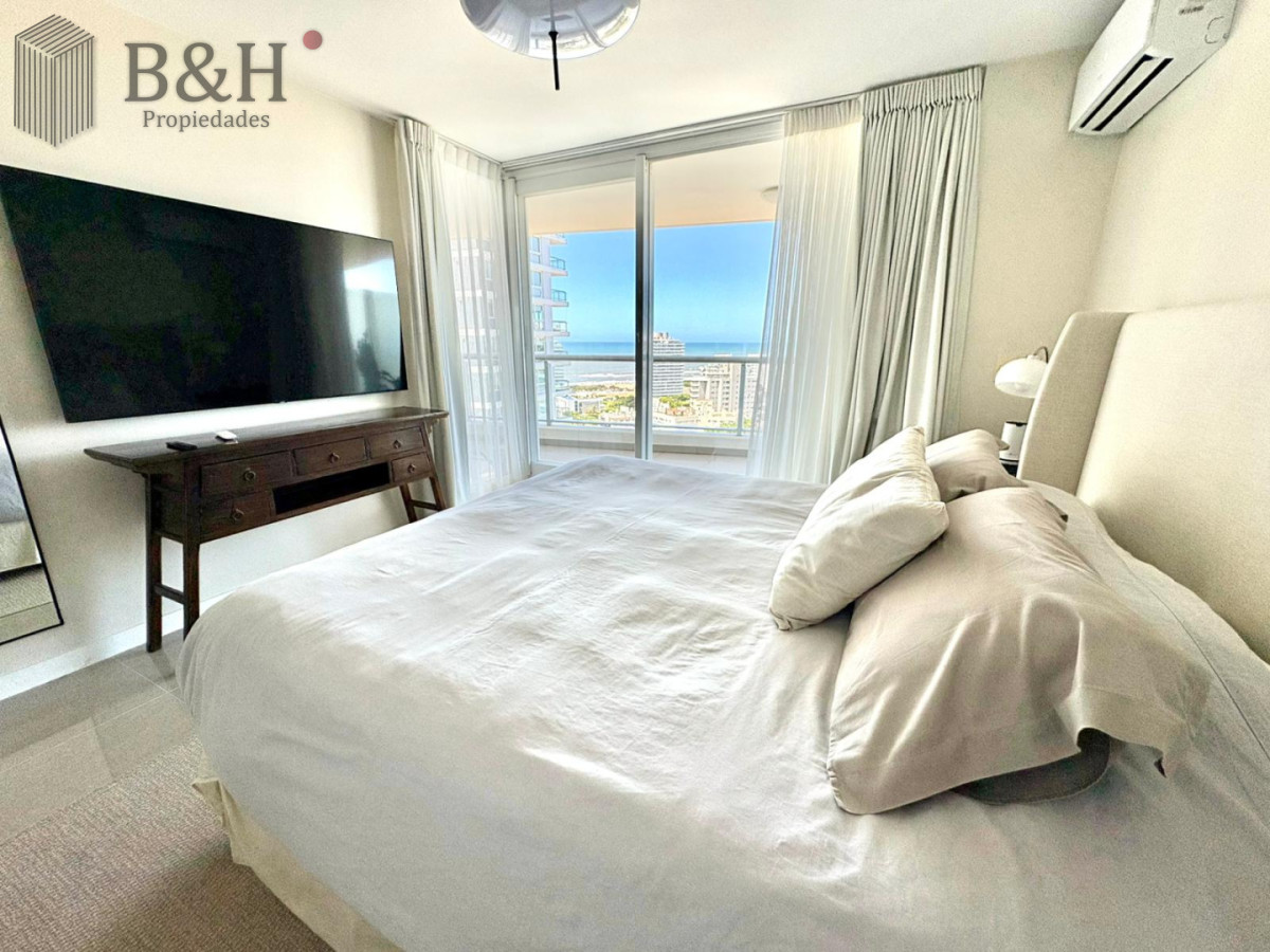 Apartamento ID.6649 - Esquinero Piso Alto a la Venta en Punta del Este