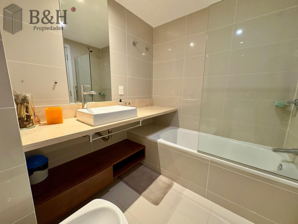 Apartamento ID.6740 - Alquiler Anual - Edificio Be Punta - 2 dorm