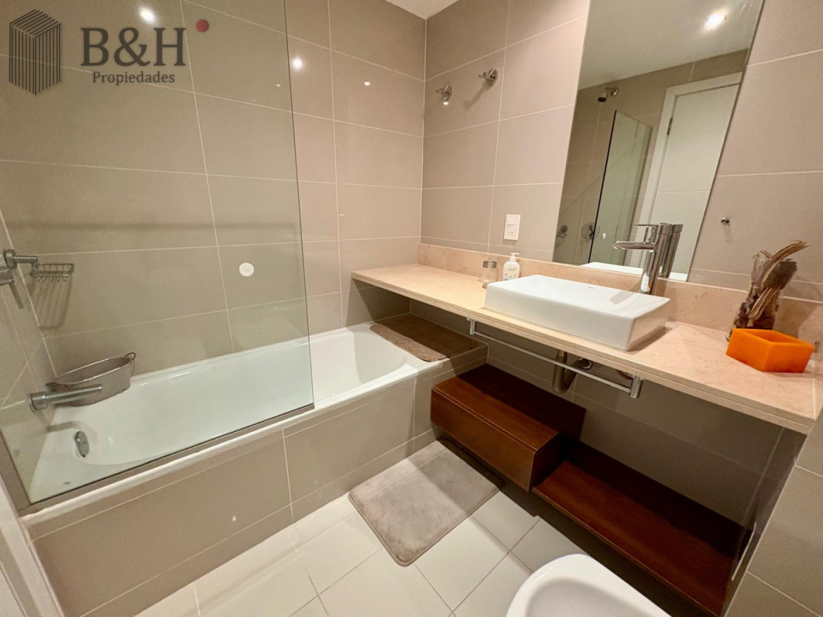 Apartamento ID.6740 - Alquiler Anual - Edificio Be Punta - 2 dorm
