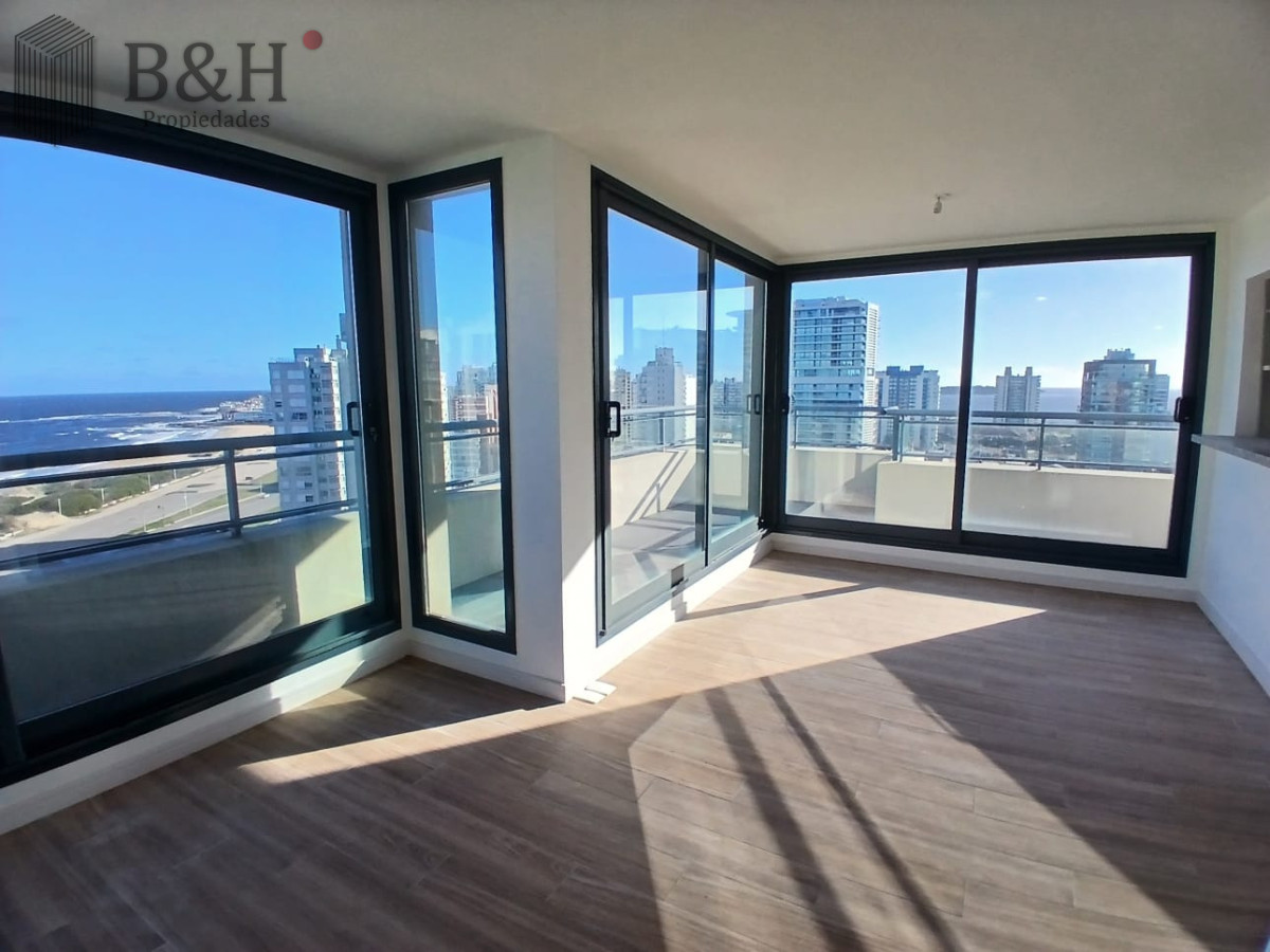 Apartamento ID.6878 - Penthouse de 2 dorm. en Torre Gauguin en Siglo Sol II