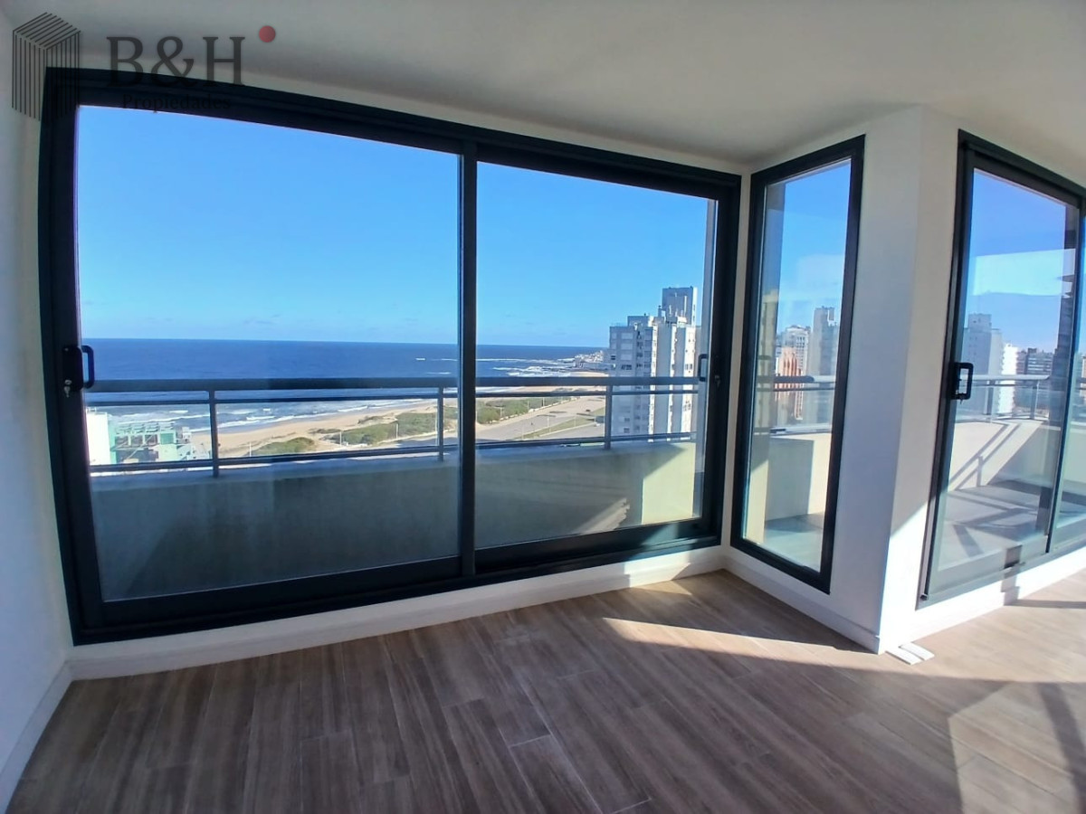 Apartamento ID.6878 - Penthouse de 2 dorm. en Torre Gauguin en Siglo Sol II