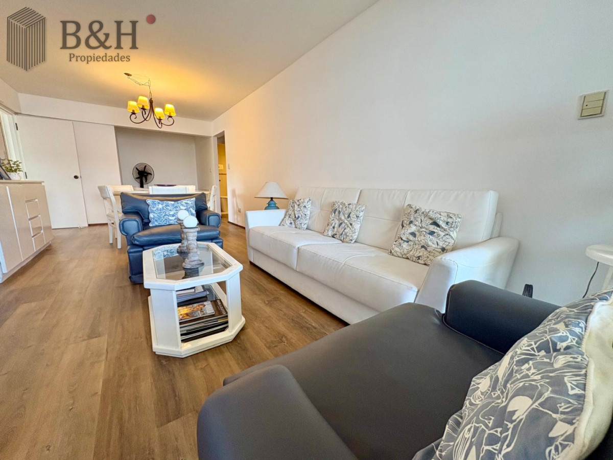 Apartamento ID.6738 - Apartamento en primera línea de Playa Mansa - Edificio Ilha Bella