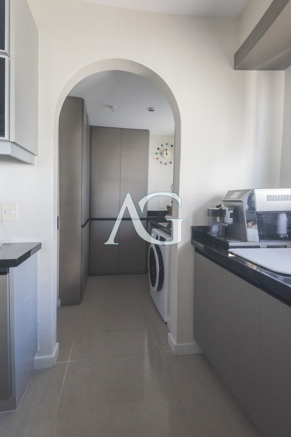 Apartamento ID.428 - Esquinero Piso Alto en Torre ONE