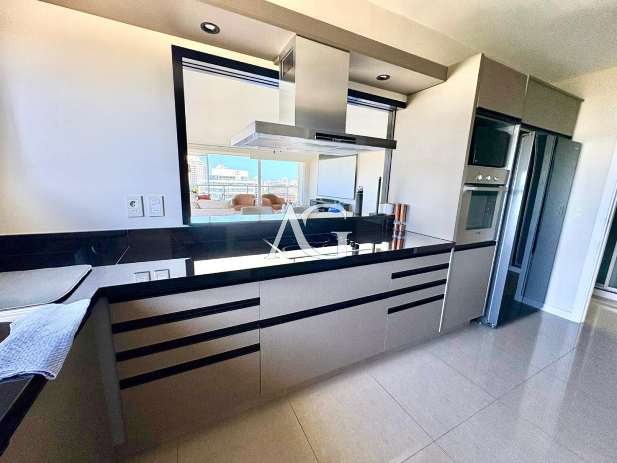 Apartamento ID.428 - Esquinero Piso Alto en Torre ONE