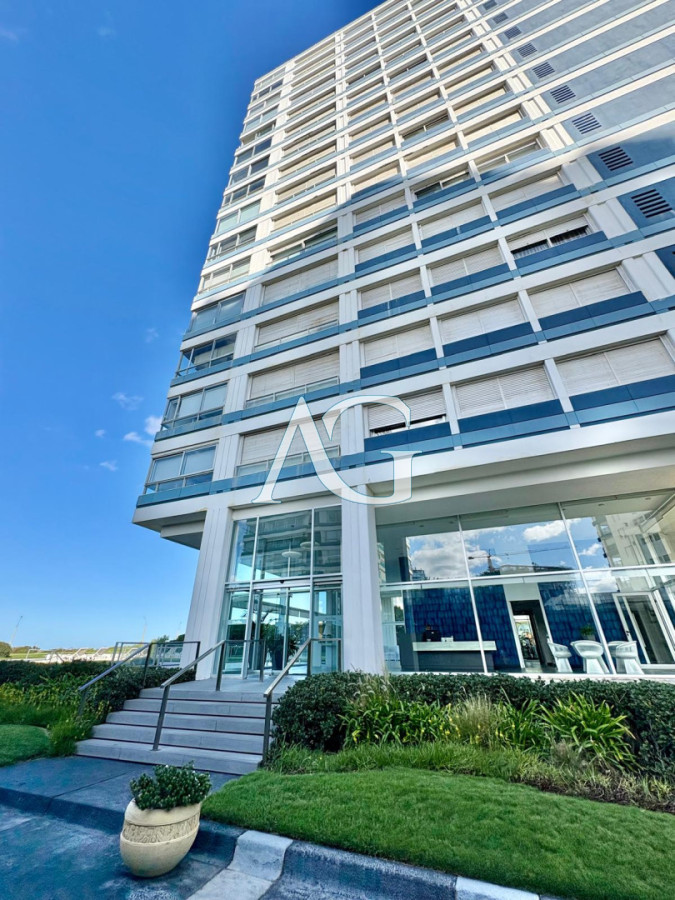Apartamento ID.542 - Edificio Delfín Reciclado | Primera Línea - Playa Brava, Parada 4