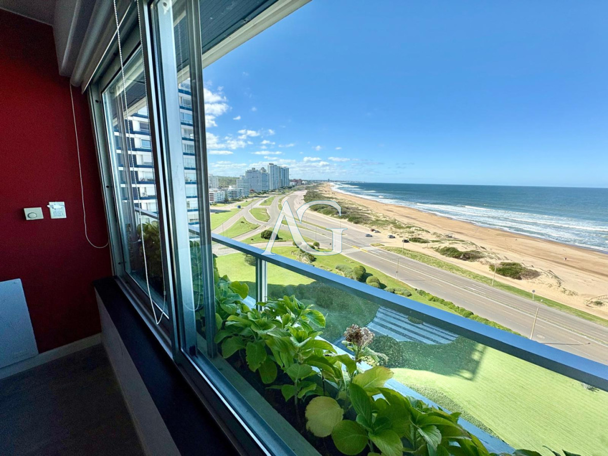 Apartamento ID.542 - Edificio Delfín Reciclado | Primera Línea - Playa Brava, Parada 4