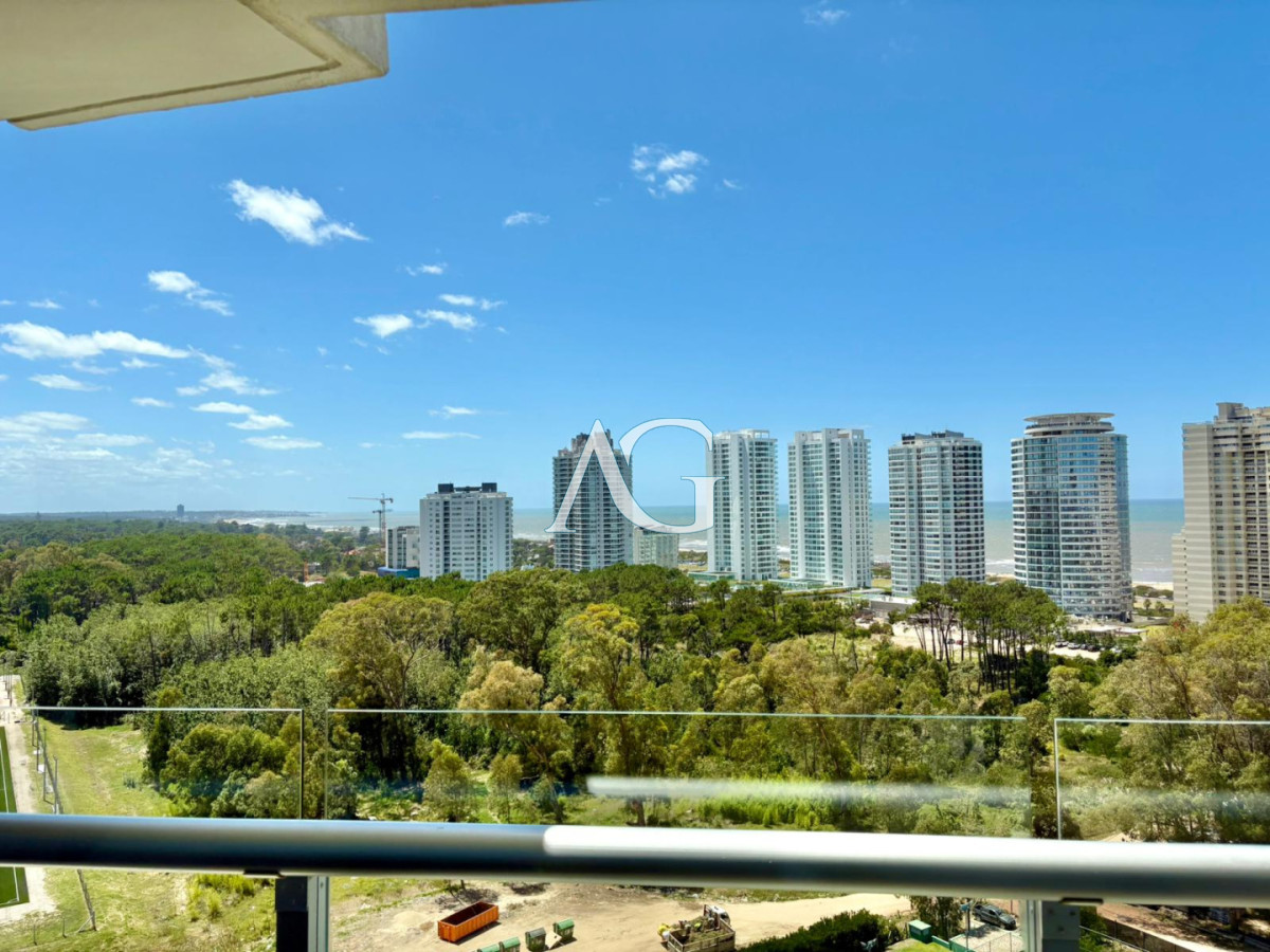 Apartamento ID.428 - Esquinero Piso Alto en Torre ONE
