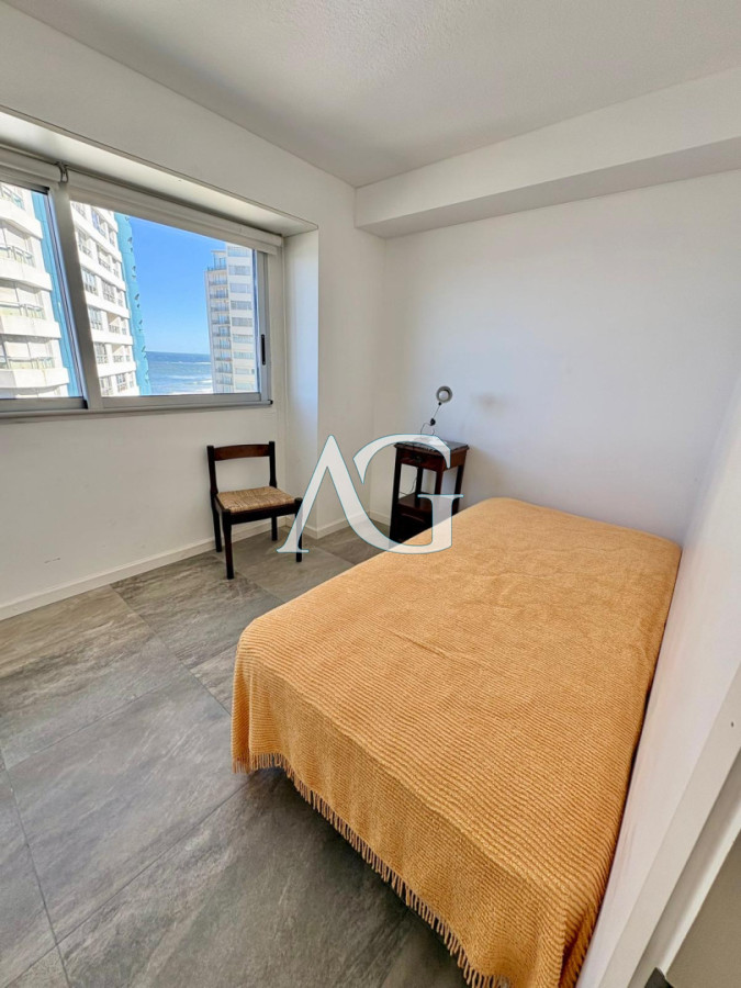 Apartamento ID.542 - Edificio Delfín Reciclado | Primera Línea - Playa Brava, Parada 4