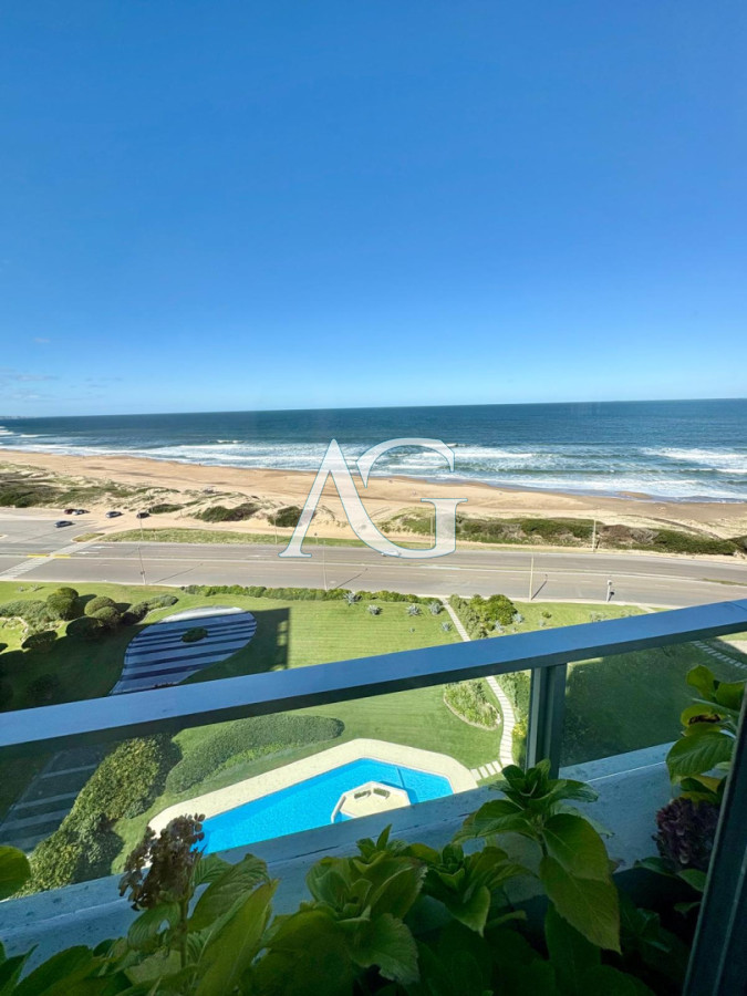 Apartamento ID.542 - Edificio Delfín Reciclado | Primera Línea - Playa Brava, Parada 4
