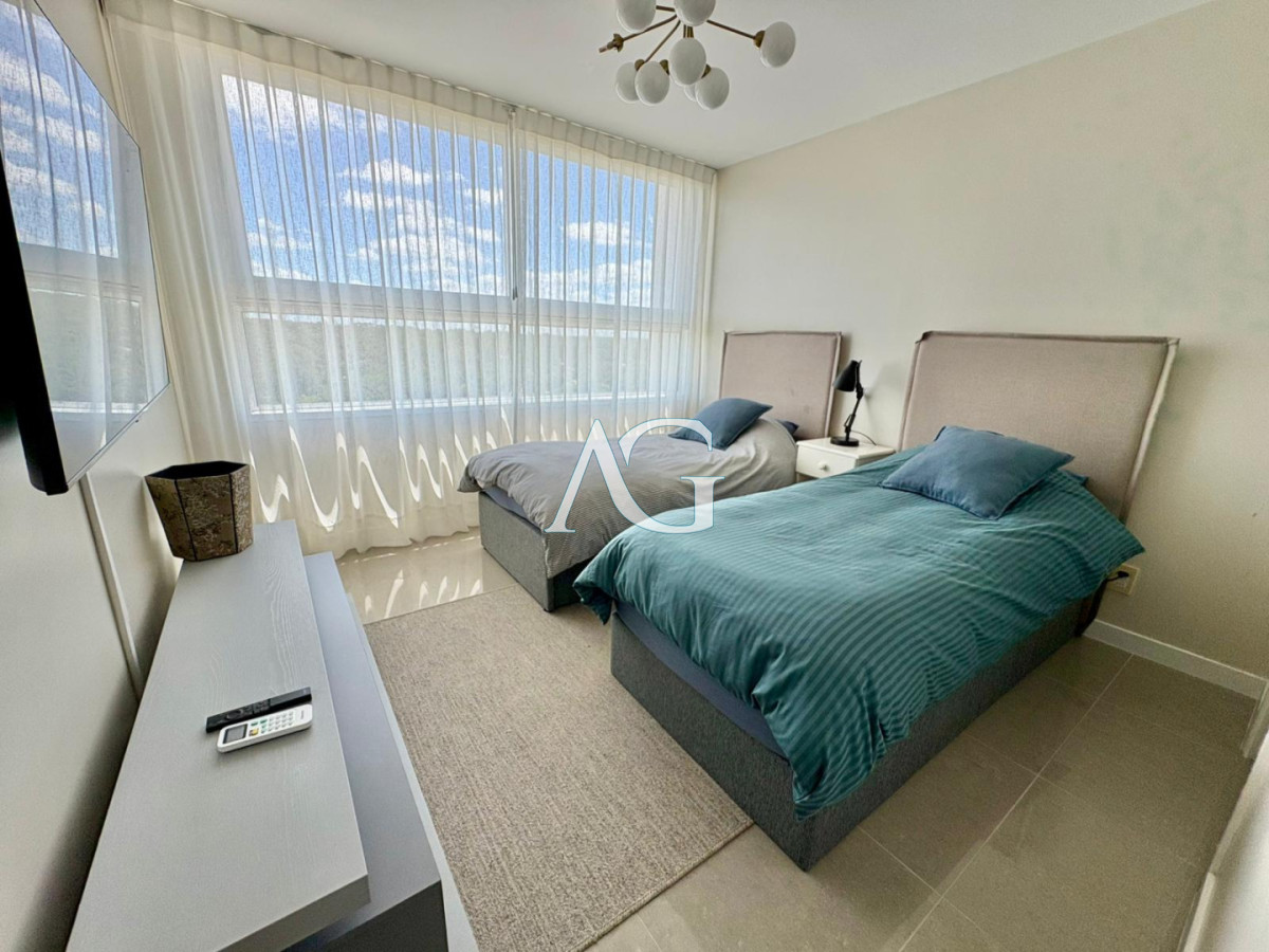 Apartamento ID.428 - Esquinero Piso Alto en Torre ONE