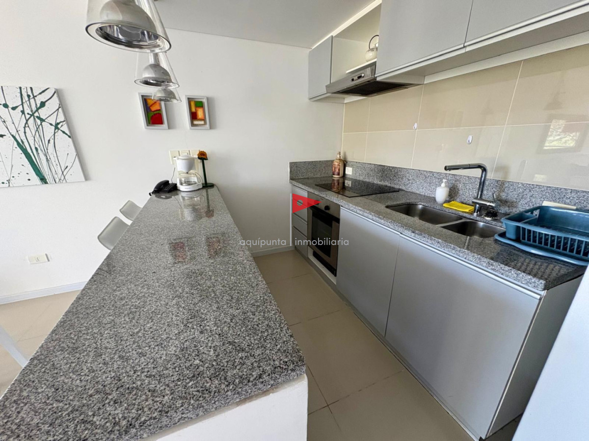 Apartamento ID.297 - Alquiler Anual - Edificio Be Punta - 2 dorm