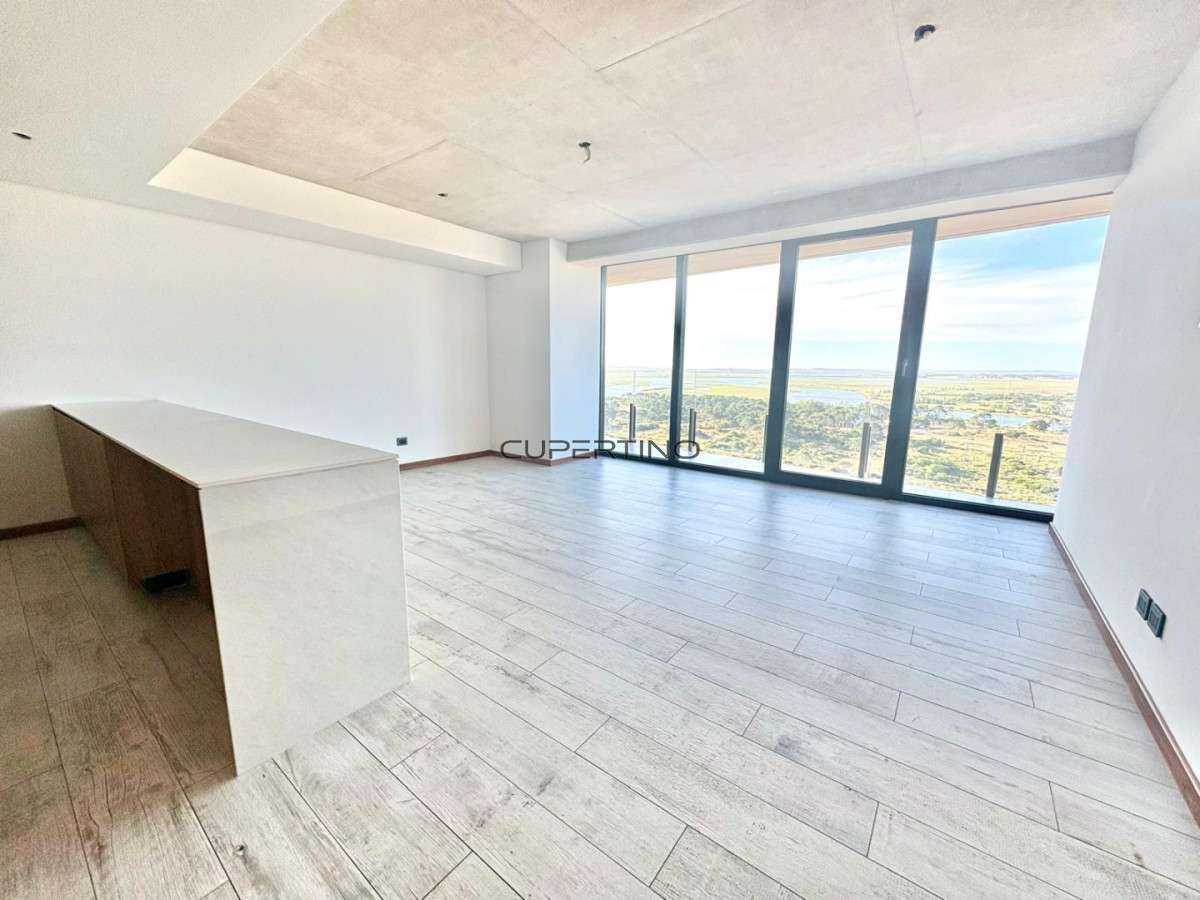 Apartamento ID.2689 - Oportunidad en Surfside - Piso alto | 1 Dormitorio + Toilette