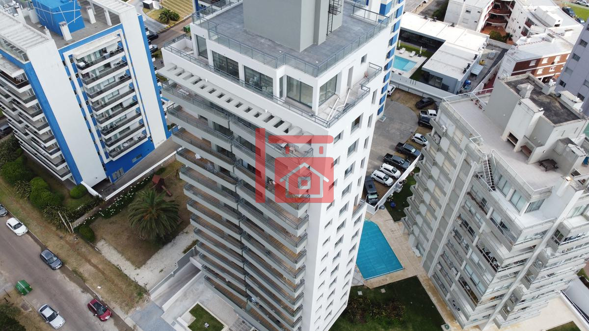 Apartamento ID.250 - Alquiler Anual o Invernal - 2 dorm con vista - Siglo sol II