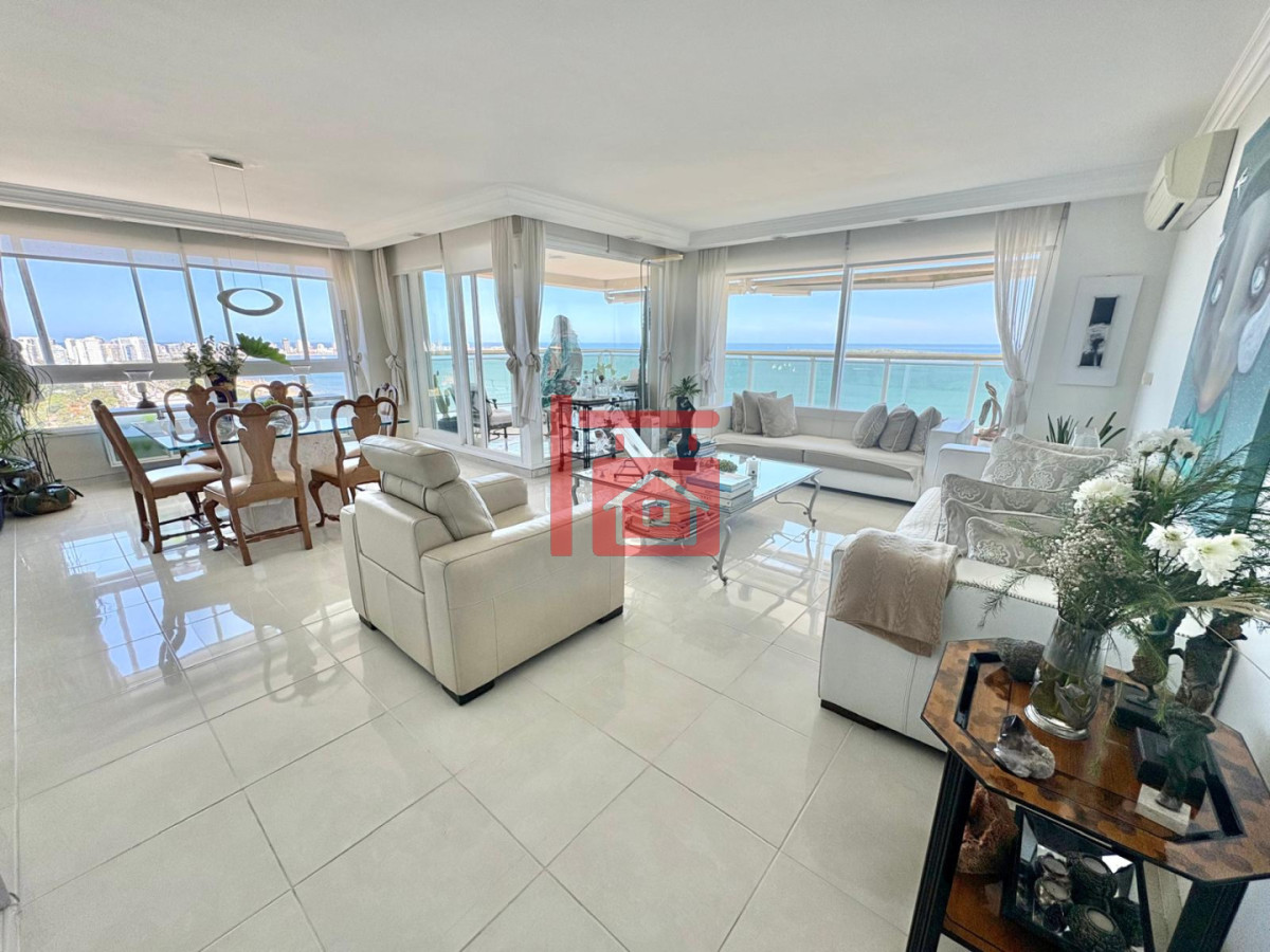 Apartamento ID.378 - ✨ Le Jardin - Piso Alto Esquinero | 3 Suites + Dependencia | Palier Privado