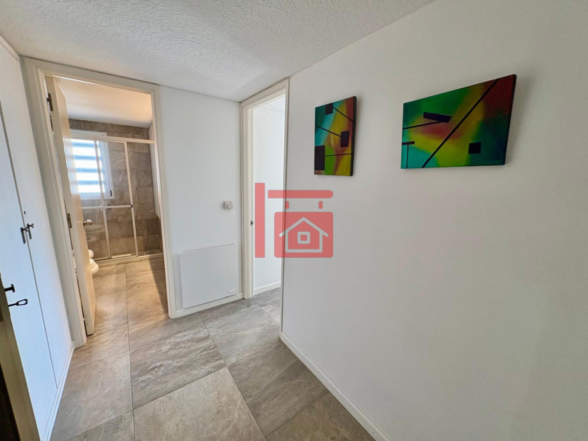 Apartamento ID.585 - Edificio Delfín Reciclado | Primera Línea - Playa Brava, Parada 4