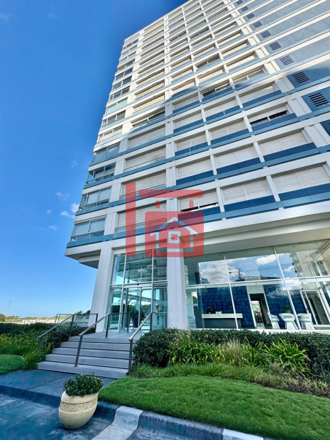 Apartamento ID.585 - Edificio Delfín Reciclado | Primera Línea - Playa Brava, Parada 4