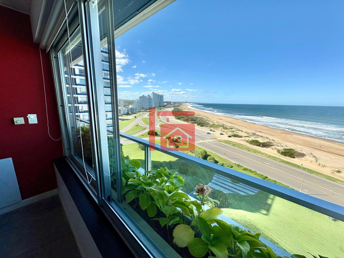 Apartamento ID.585 - Edificio Delfín Reciclado | Primera Línea - Playa Brava, Parada 4