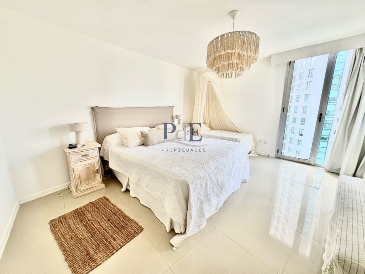 Penthouse en Torre Ô - Terraza exclusiva frente al mar | Playa Brava - Imagen 11