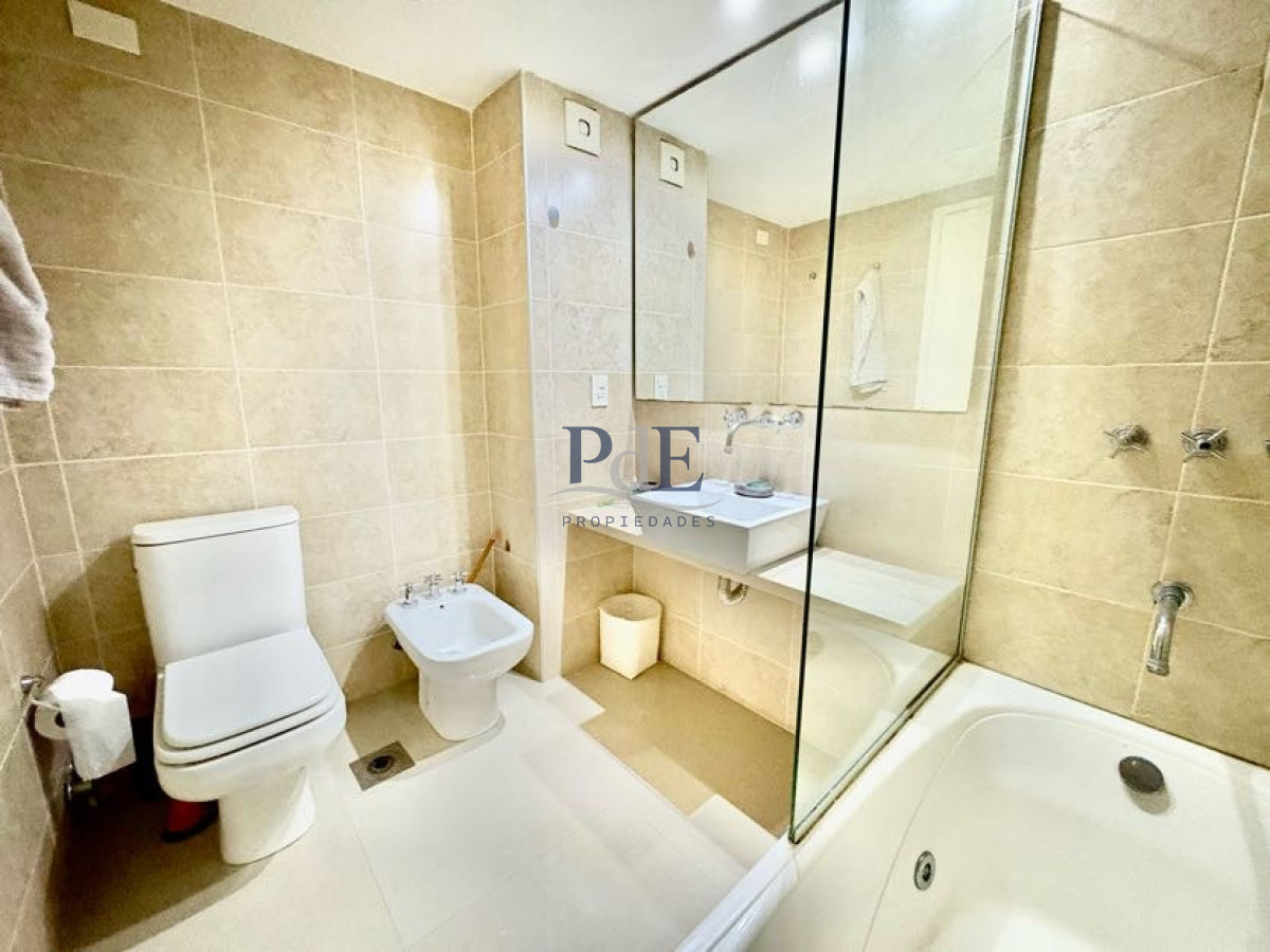 Penthouse en Torre Ô - Terraza exclusiva frente al mar | Playa Brava - Imagen 20