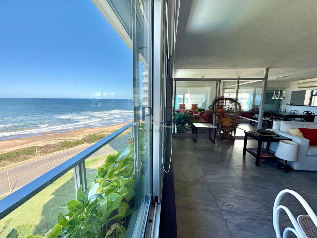 Edificio Delfín | Planta Reciclada en Primera Línea de Playa Brava. - Imagen 4