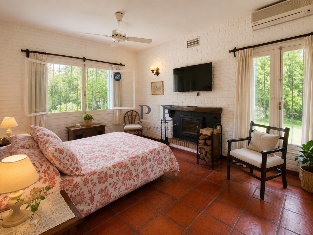 Casa en PH en venta 3 Dorm 3 Baños | Planta baja, entorno residencial de colegios. - Imagen 4