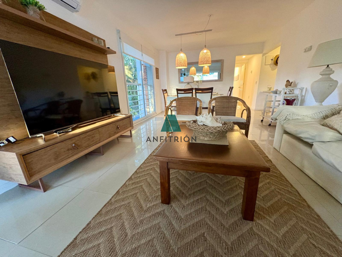 Apartamento ID.175 - Apartamento de 2 dormitorios en Edificio Fairmont - Punta del Este