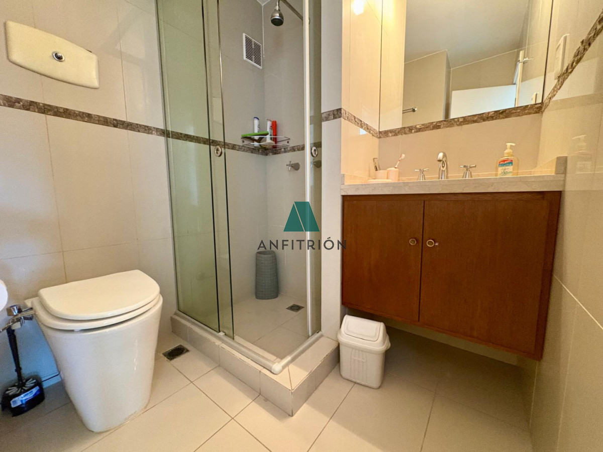 Apartamento ID.119 - Apartamento en primera línea de Playa Mansa - Edificio Ilha Bella