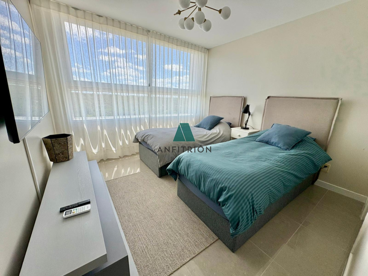 Apartamento ID.343 - Esquinero Piso Alto en Torre ONE