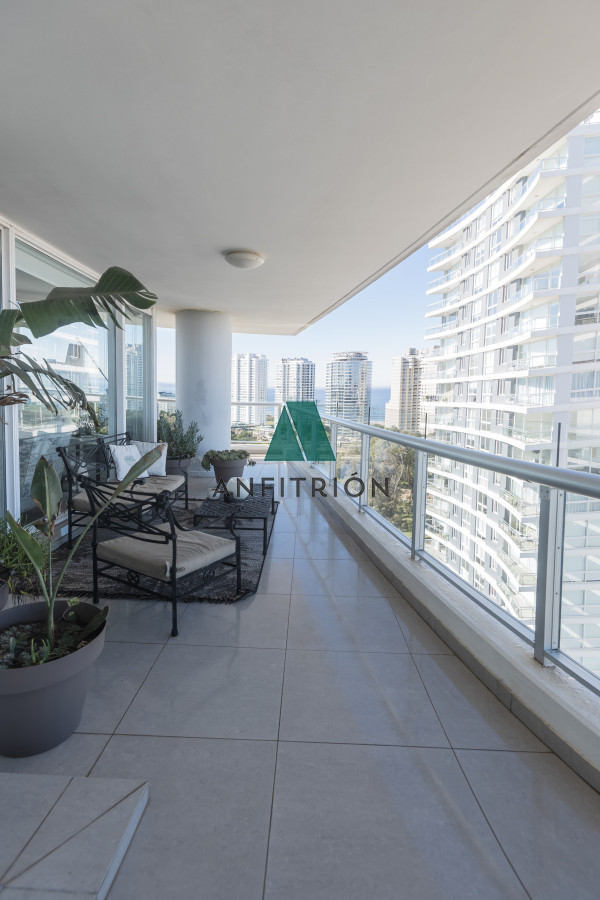 Apartamento ID.343 - Esquinero Piso Alto en Torre ONE