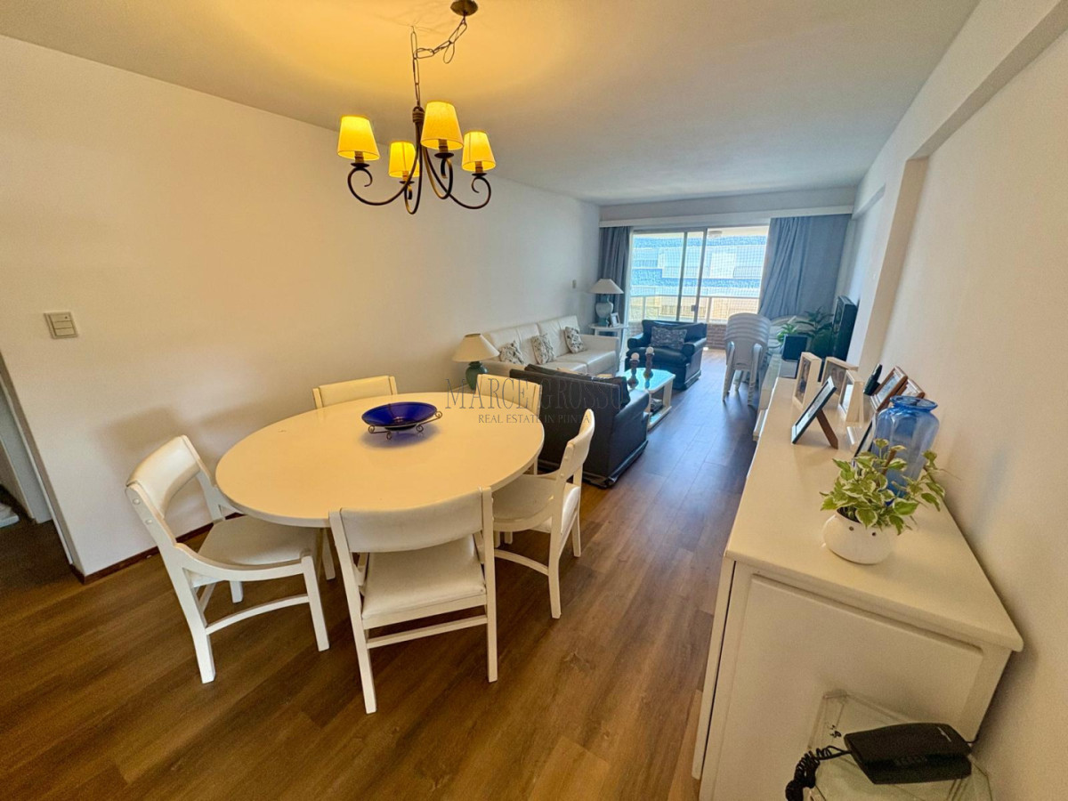 Apartamento ID.137 - Apartamento en primera línea de Playa Mansa - Edificio Ilha Bella
