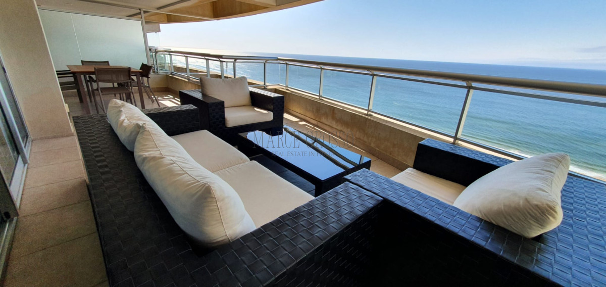 Apartamento ID.50 - Alquiler Temporal - Apto. 3 suites + dep en Torre Lobos 