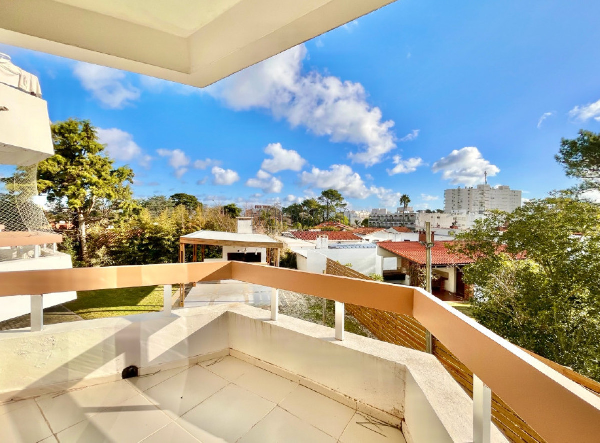 Apartamento ID.45 - Alquiler Temporal a 100m2 de la Playa! 2 DORM