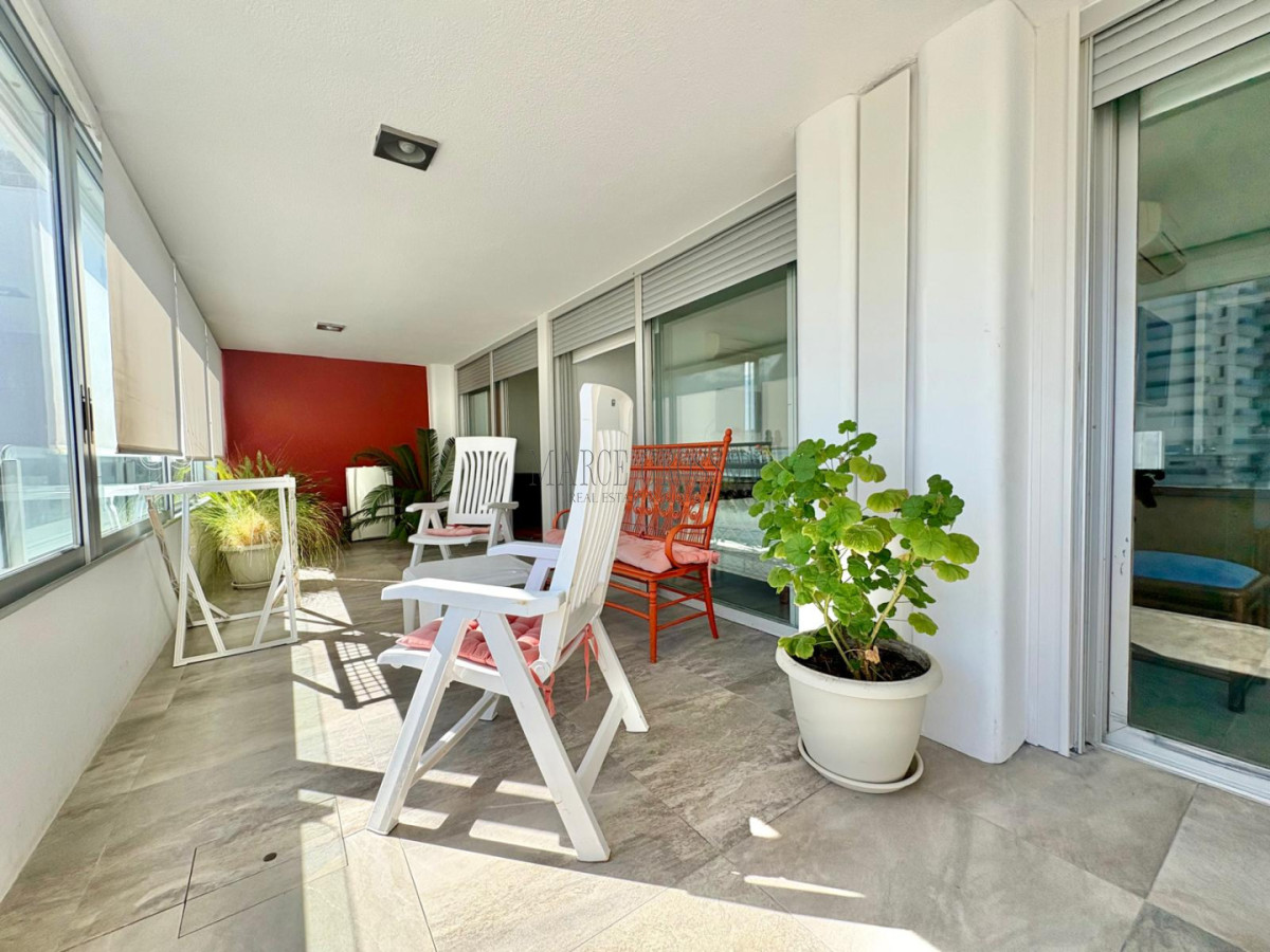 Apartamento ID.221 - Edificio Delfín Reciclado | Primera Línea - Playa Brava, Parada 4