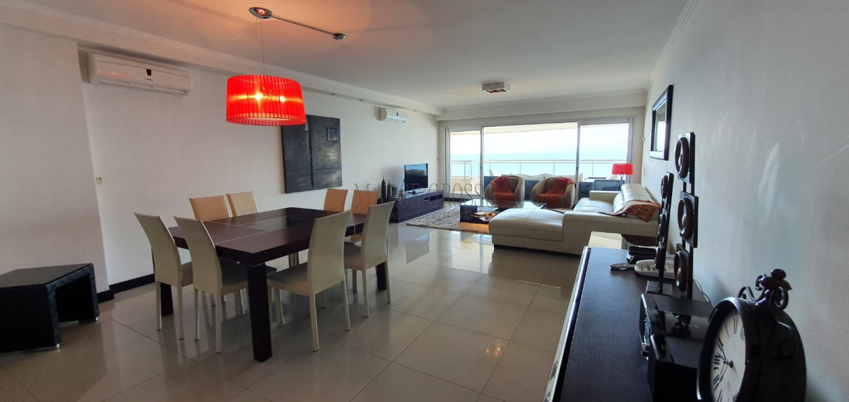 Apartamento ID.50 - Alquiler Temporal - Apto. 3 suites + dep en Torre Lobos 