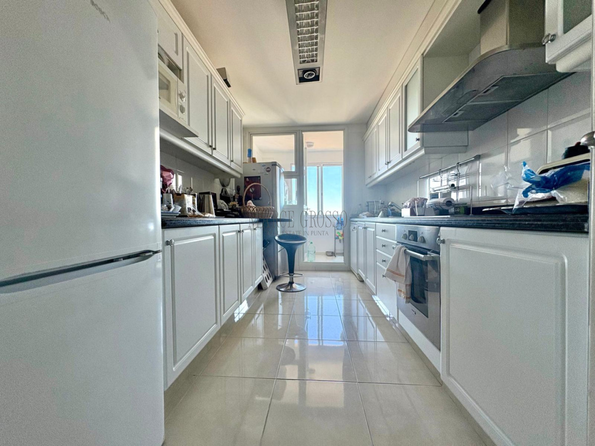 Apartamento ID.123 - ✨ Le Jardin - Piso Alto Esquinero | 3 Suites + Dependencia | Palier Privado