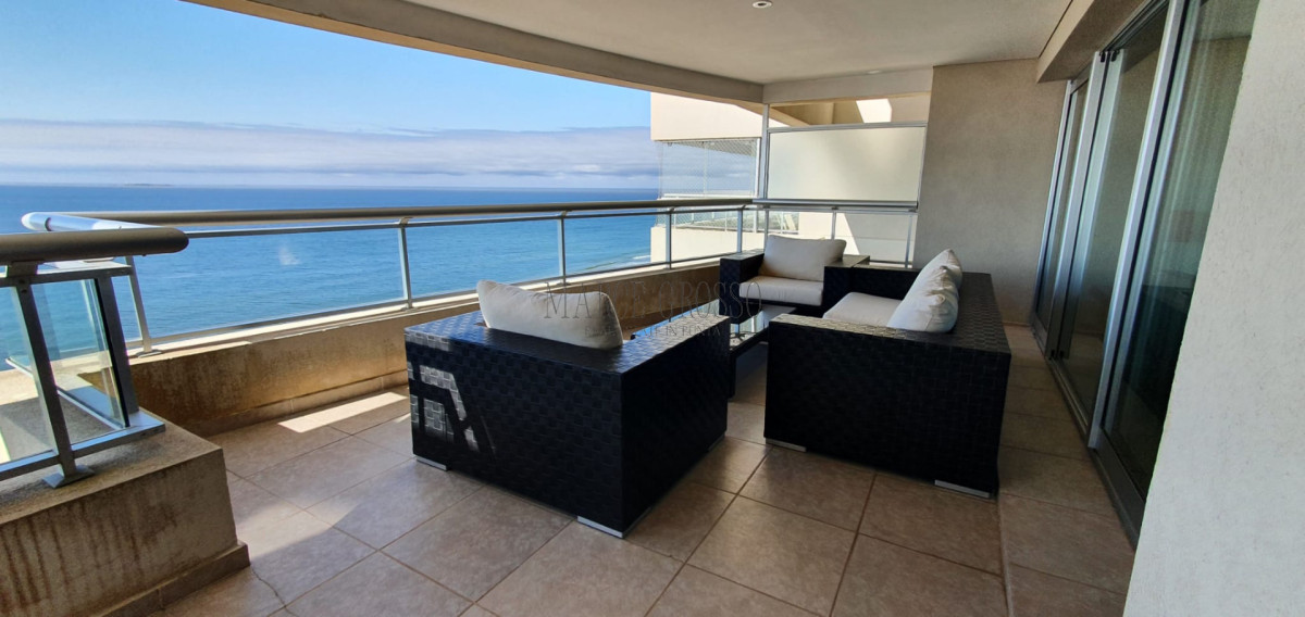 Apartamento ID.50 - Alquiler Temporal - Apto. 3 suites + dep en Torre Lobos 