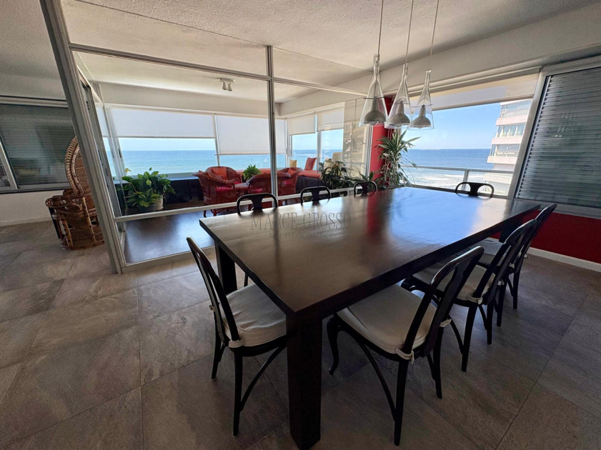 Apartamento ID.221 - Edificio Delfín Reciclado | Primera Línea - Playa Brava, Parada 4