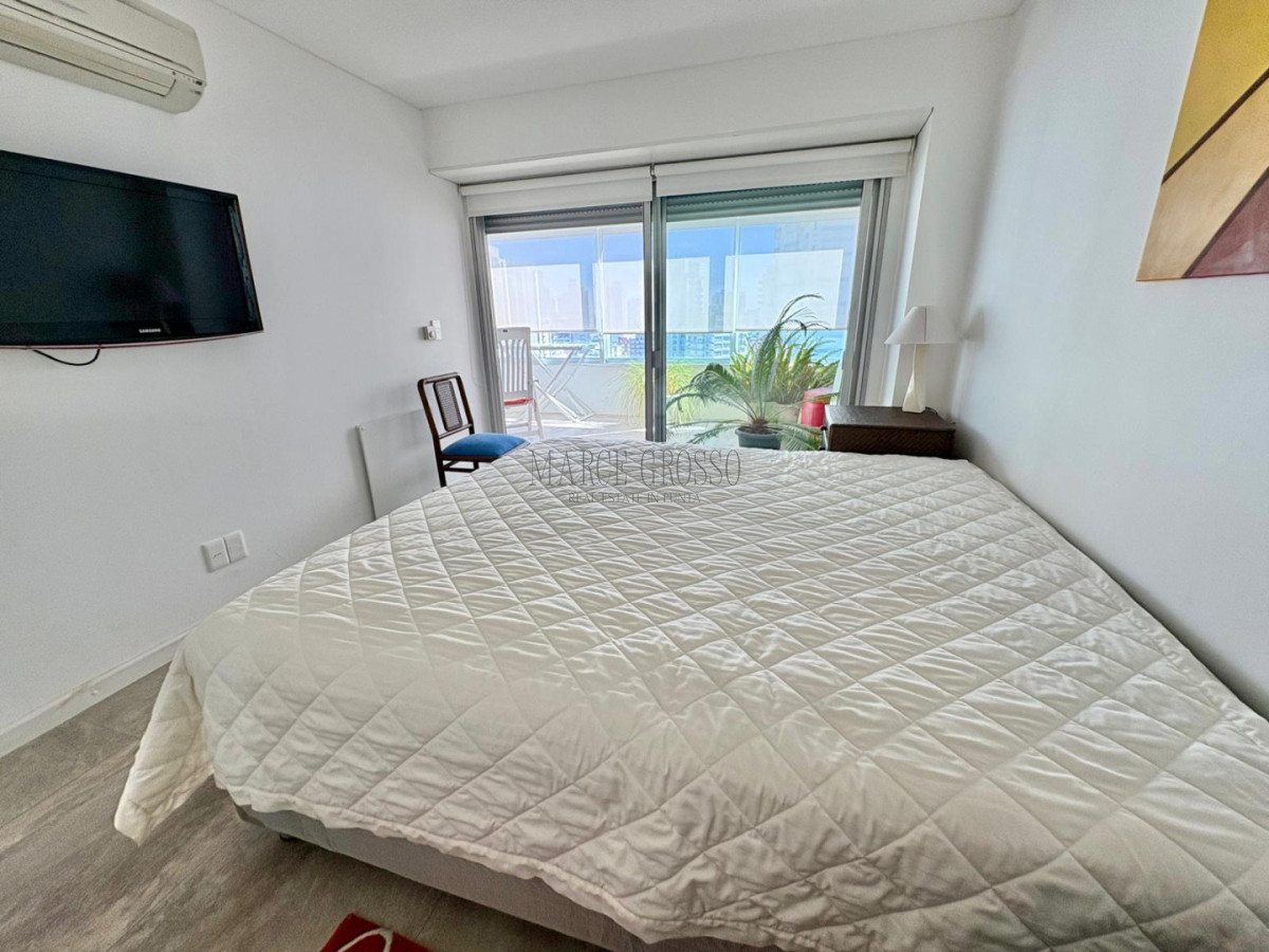 Apartamento ID.221 - Edificio Delfín Reciclado | Primera Línea - Playa Brava, Parada 4
