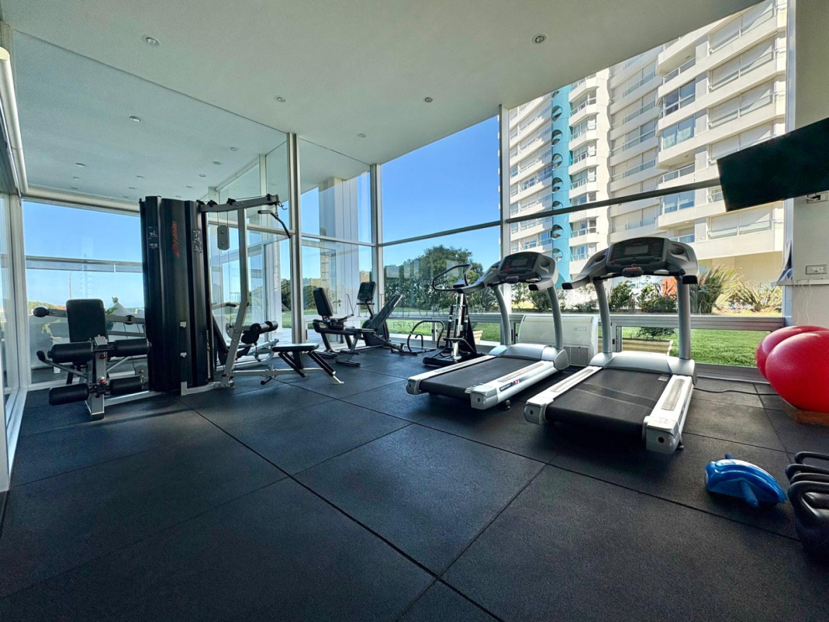 Apartamento ID.221 - Edificio Delfín Reciclado | Primera Línea - Playa Brava, Parada 4