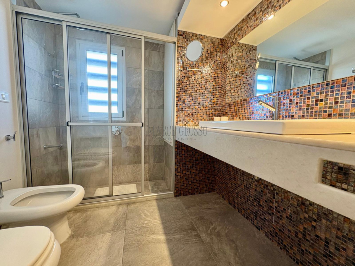 Apartamento ID.221 - Edificio Delfín Reciclado | Primera Línea - Playa Brava, Parada 4