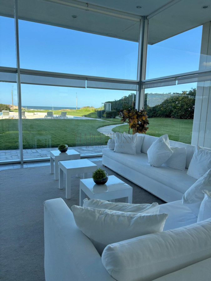 Apartamento ID.221 - Edificio Delfín Reciclado | Primera Línea - Playa Brava, Parada 4